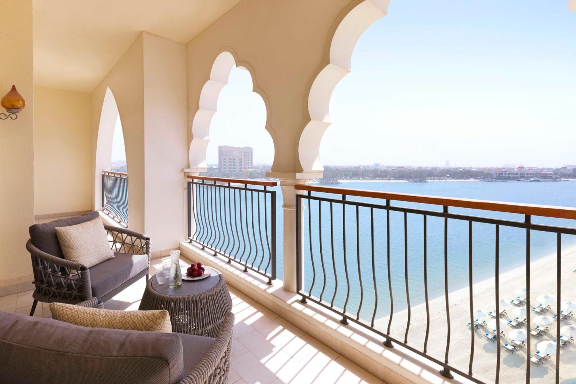 فندق فندق ريتز كارلتون أبو ظبي، القناة الكبرى المظهر الخارجي الصورة